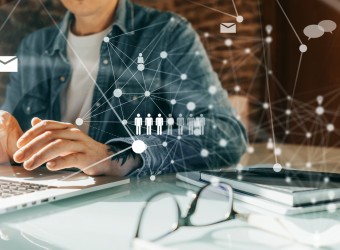 Connecting Your Modern Workforce<br>in a Hybrid Workplace